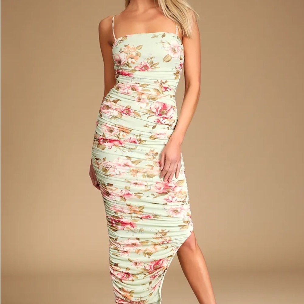 New Lulus Privy